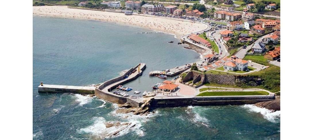 Pension Vega De Pas Comillas Bagian luar foto